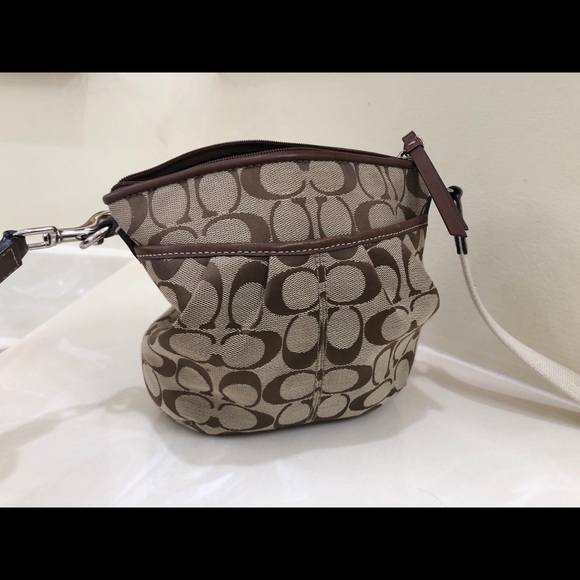 Handbag - Picture 2 of 6